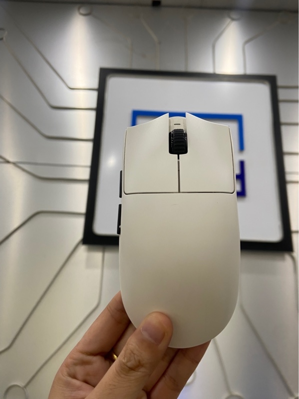 Chuột ATK X1 Ultimate 2.0 - Màu trắng - Ngoại hình: 97% - Xước ố - Kèm Dongle