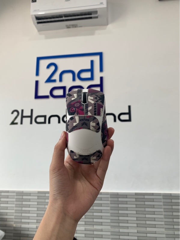 Chuột ATK Z1 Ultra - 2 mode: dây + 2.4G - Màu trắng - Ngoại hình: 97% - Dán grip tape - Fullbox