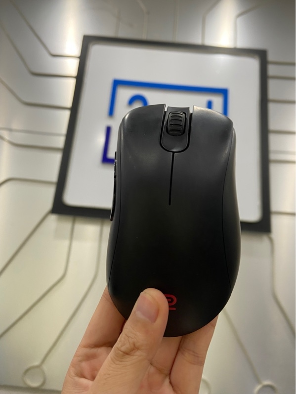 Chuột chơi game BenQ Zowie EC3-CW 4 - 2 mode (dây, receiver) - Màu đen - Ngoại hình: 97% - Kèm dây + receiver