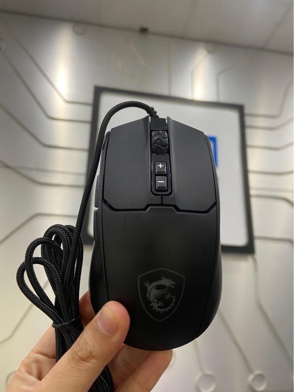 Chuột Chơi Game Có Dây MSI Forge GM100 - 1 Mode Dây - Màu đen - Ngoại hình: 97.5% - Body