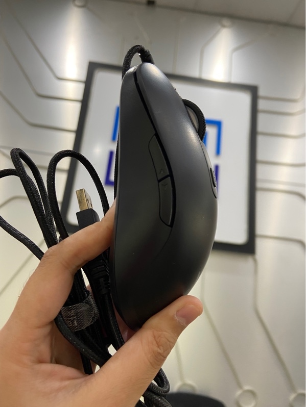 Chuột chơi game có dây Rapoo V16RGB - 1 mode dây - Màu đen - Ngoại hình: 97.5% - Kèm Box