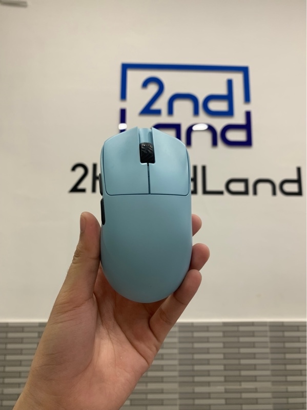 Chuột chơi game không dây siêu nhẹ Scyrox V6 - 2 mode dây + reciver - Màu xanh - Ngoại hình: 98% - Fullbox