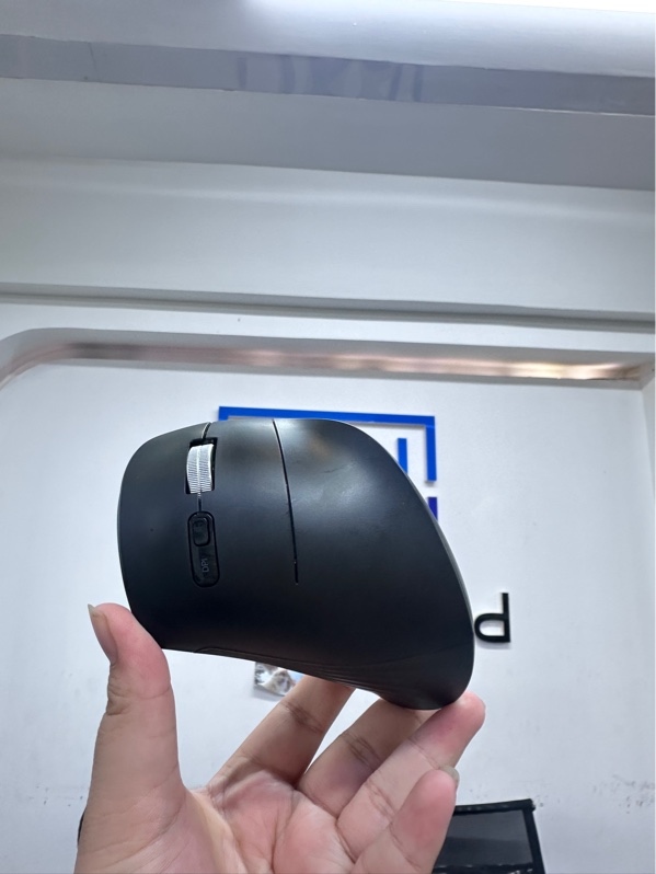 Chuột công thái học Ugreen MU008 Model 25444 - 2 mode Bluetooth/ 2.4GHz - Màu đen - Ngoại hình 98% - Kèm receiver