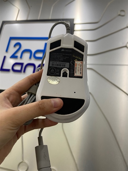 Chuột Corsair M55 RGB Pro - Màu trắng - Ngoại hình: 97% - Body 2