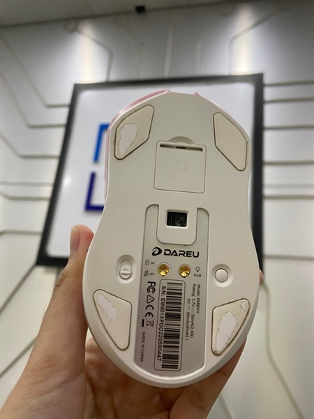 Chuột Dareu EM901X Sakura Pink - Màu hồng - Ngoại hình: 97% - Kèm sạc + dây + receiver 3