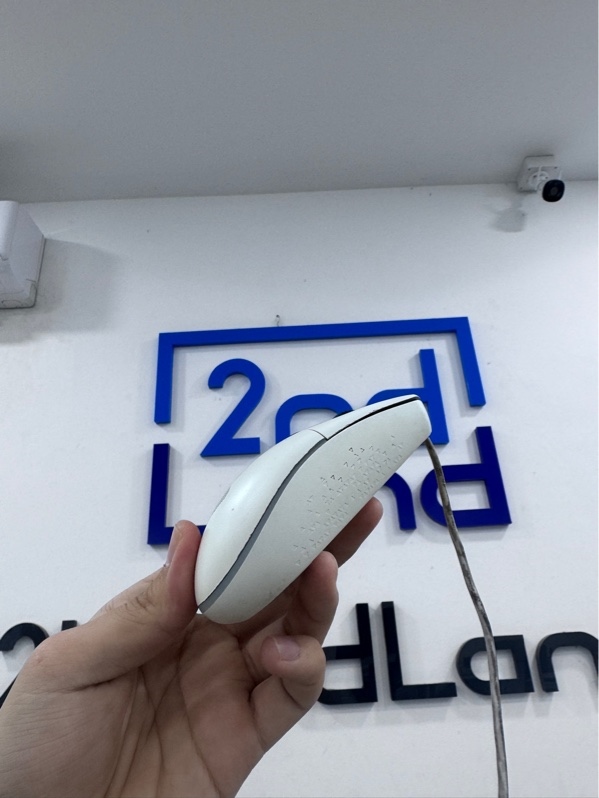 Chuột Dareu EM911 - 1 mode dây - Màu trắng - Ngoại hình 96% - Body ố vàng nặng, trầy xước, mòn nhiều, feet mòn, dây ố - Body