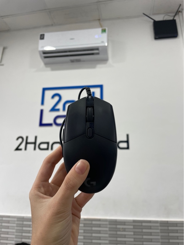 Chuột dây Logitech g102 - Màu đen - Ngoại hình: 97% - Body