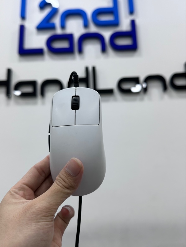 Chuột Endgame Gear OP1 8Khz - 1 mode : dây - Màu trắng - Ngoại hình 98% - Body