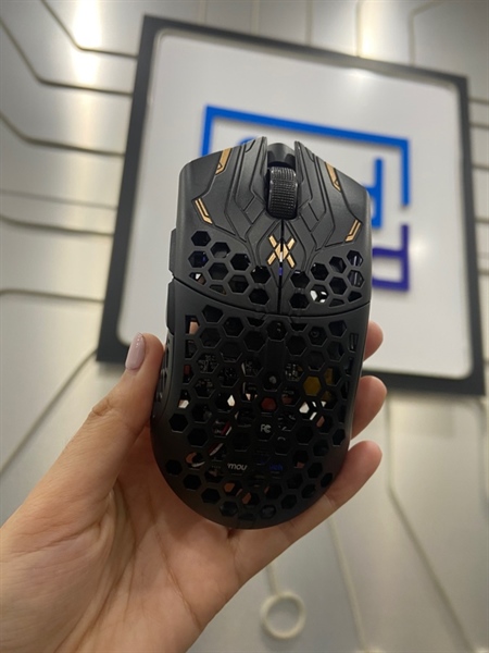 Chuột Final Mouse Ultralight X - Size S - 1 Mode Dongle - Màu đen - Ngoại hình: 98% - FullBox
