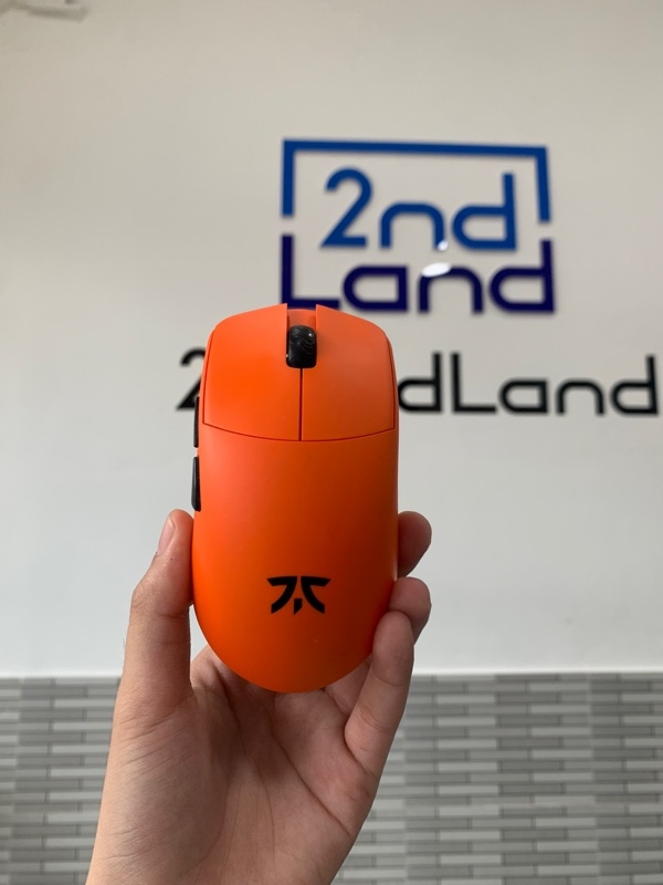 Chuột Fnatic x Lamzu Maya 8K - Màu cam - Ngoại hình: 98% - Fullbox