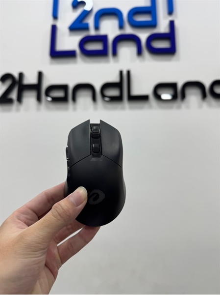 Chuột gaming DareU EM901X - 1 mode : dây - Màu đen - Ngoại hình 97% - Kèm dây kết nối + Dock sạc ( mất reciver )