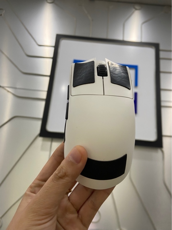 Chuột gaming không dây ATK Blazing Sky X1 Ultimate 2.0 - 2 mode (dongle, dây) - Màu trắng - Ngoại hình: 97% - Kèm Box + Dongle