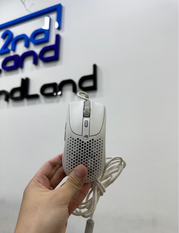 Chuột Glorious Model O Wired 2 - 1 mode : dây - Màu trắng - Ngoại hình 97% - Kèm box
