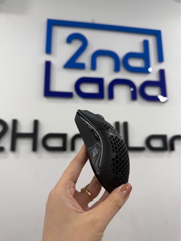 Chuột Glorius Model O wireless - Màu đen - Ngoại hình 97% - Kèm Box 1 receiver, 1 dongle, 1 dây usb-c ố