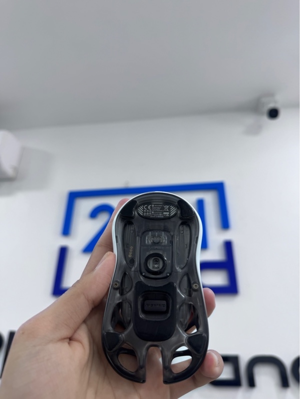 Chuột GravaStar Mercury M1 Pro - 3 mode dây, receiver, bluetooth - Màu trắng đen - Ngoại hình 97% - Kèm 1 dây kết nối, 1 receiver
