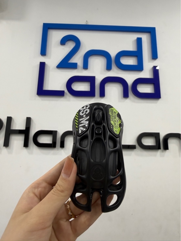 Chuột Gravastar mercury M2 - Màu đen - Ngoại hình 98 - Feet mòn - FullBox