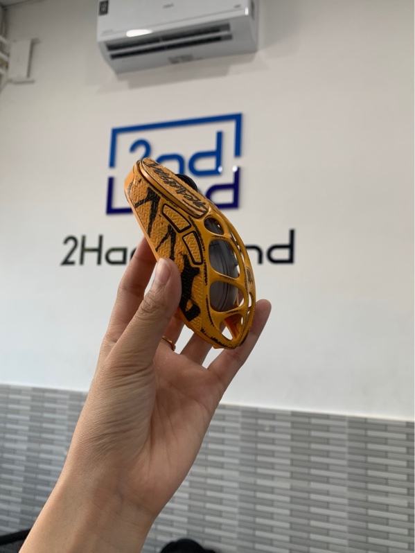 Chuột GravaStar Mercury X Pro Battle Worn - Yellow (kèm 8K Dongle) - Ngoại hình: 98% - Fullbox