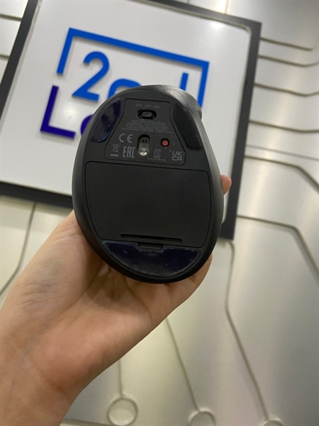 Chuột không dây công thái học Ugreen MU008 - Màu đen - Ngoại hình: 98% - Kèm Box + receiver 3