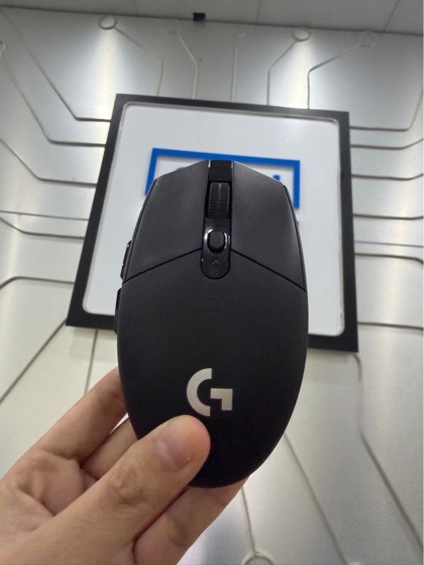 Chuột không dây Logitech G304 - 1 mode Receiver - Màu đen - Ngoại hình: 98% - Kèm Box
