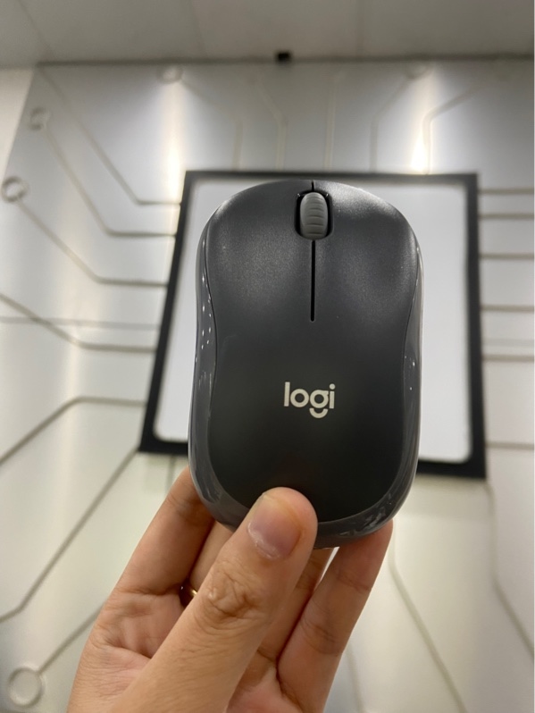 Chuột không dây Logitech M185 - 1 mode kết nối receiver - Màu xám - Ngoại hình: 97% - Kèm receiver