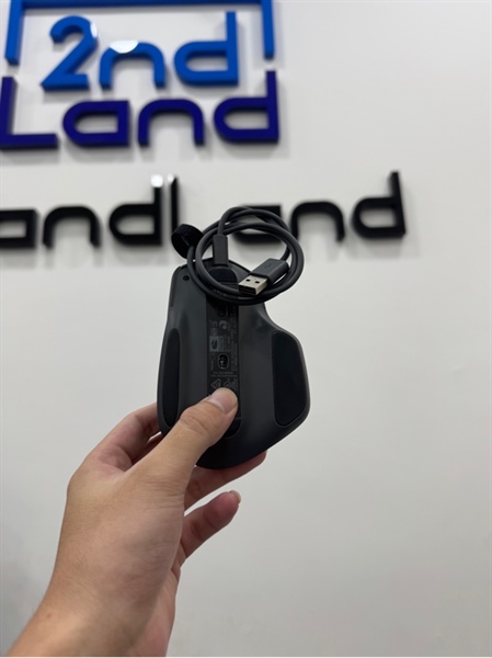 Chuột không dây Logitech MX Master 2S - 1 mode : Bluetooth - Màu đen - Ngoại hình 98% - Kèm dây sạc 3