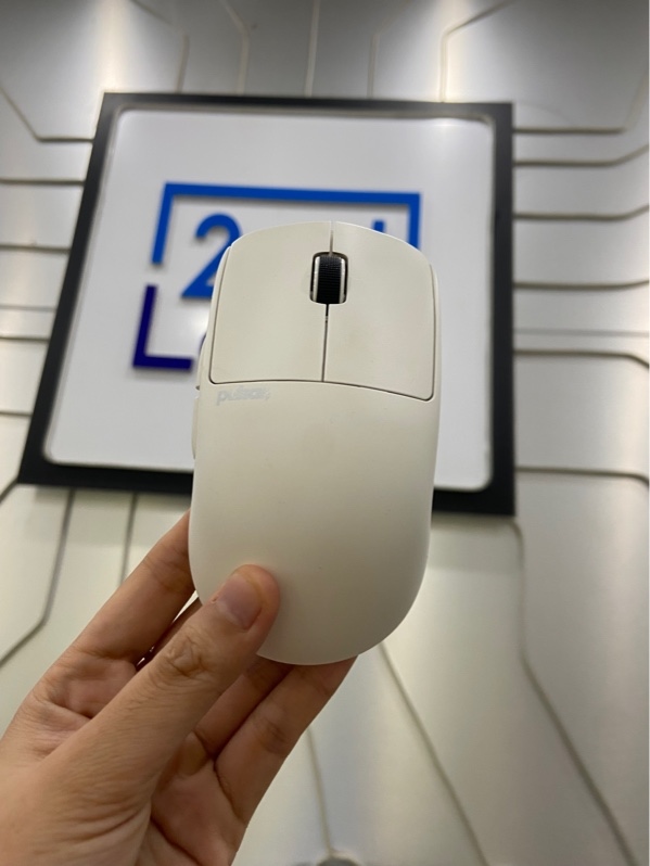 Chuột không dây Pulsar X2 CrazyLight - 2 mode kết nối (receiver, dây) - Màu trắng - Ngoại hình: 98% - FullBox