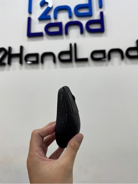 Chuột không dây siêu nhẹ Scyrox V8 - 2 mode: dongle , dây - Màu đen - Ngoại hình 97% - Dán skin - Kèm box + Dongle + Dây 1