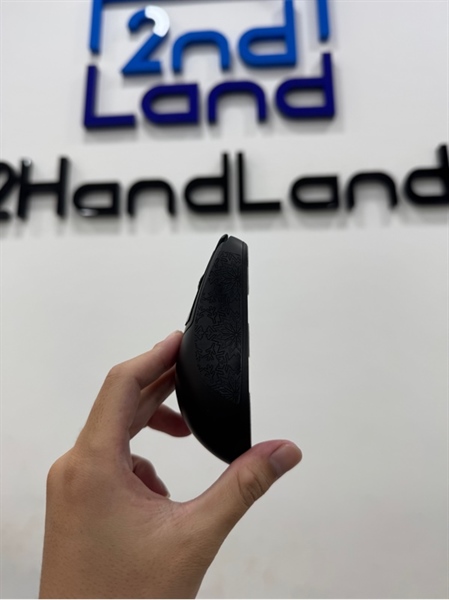 Chuột không dây siêu nhẹ Scyrox V8 - 2 mode: dongle , dây - Màu đen - Ngoại hình 97% - Dán skin - Kèm box + Dongle + Dây 2