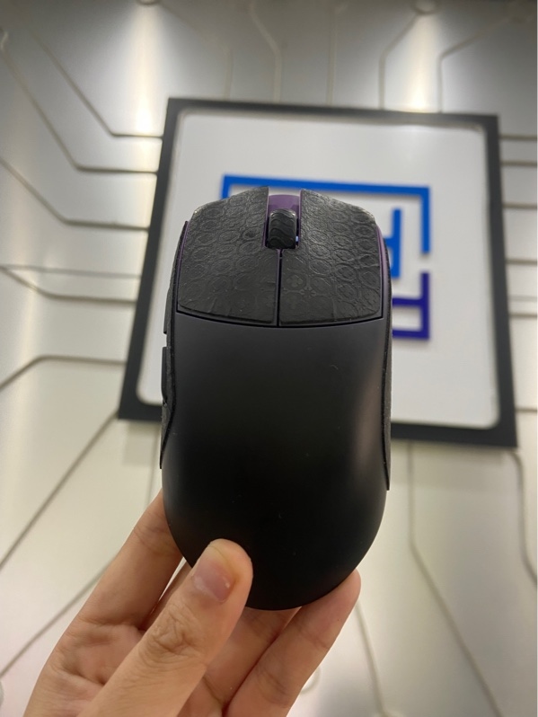 Chuột LAMZU MAYD X - Màu tím - Ngoại hình: 98% - Đã dán grip - FullBox