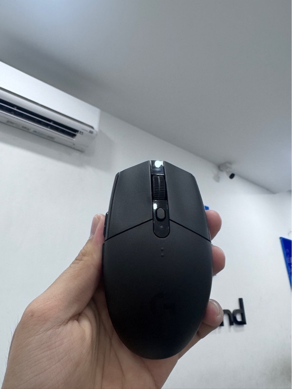 Chuột Logitech G304 - 1 mode receiver - Màu đen - Chuột trái mòn nhẹ, đáy trầy - Kèm 1 receiver