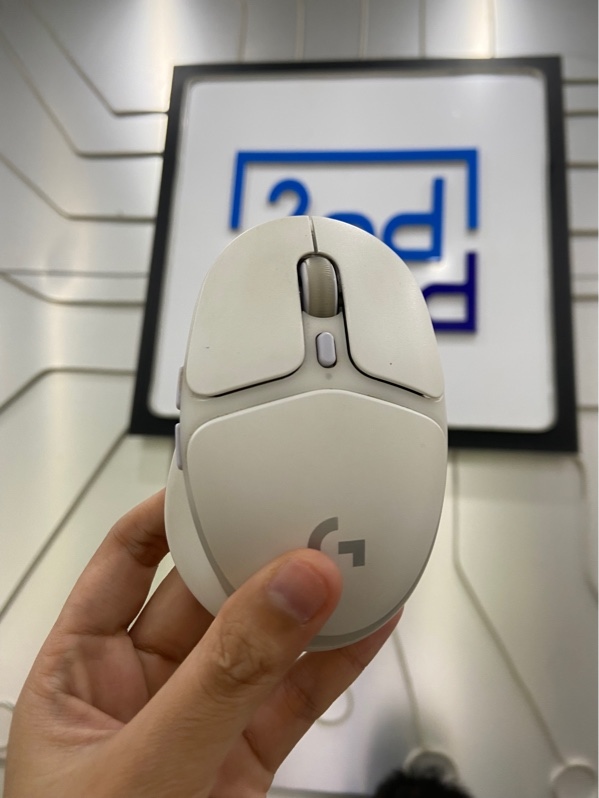 Chuột Logitech G705 - 3 mode kết nối ( 2.4/dây/bluetooth) - Màu trắng - Ngoại hình: 97% - Kèm dây
