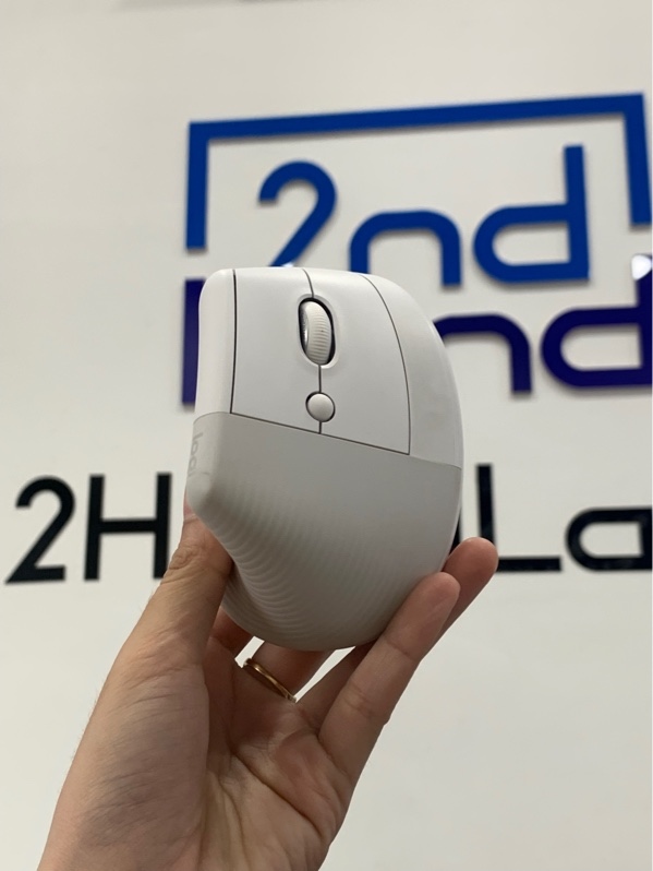 Chuột Logitech Lift Vertical - Màu trắng - Ngoại hình 98% - Box