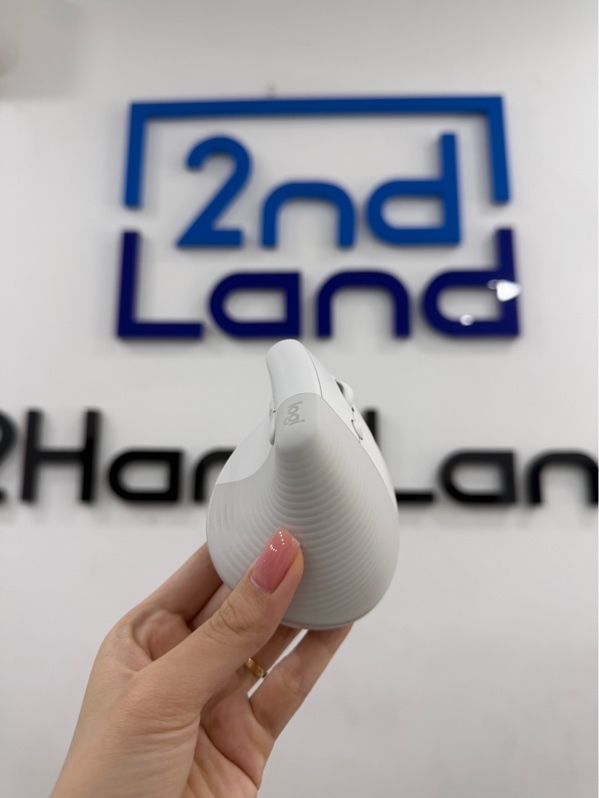 Chuột Logitech Lift Vertical - Màu trắng - Ngoại hình 98% - Kèm Box