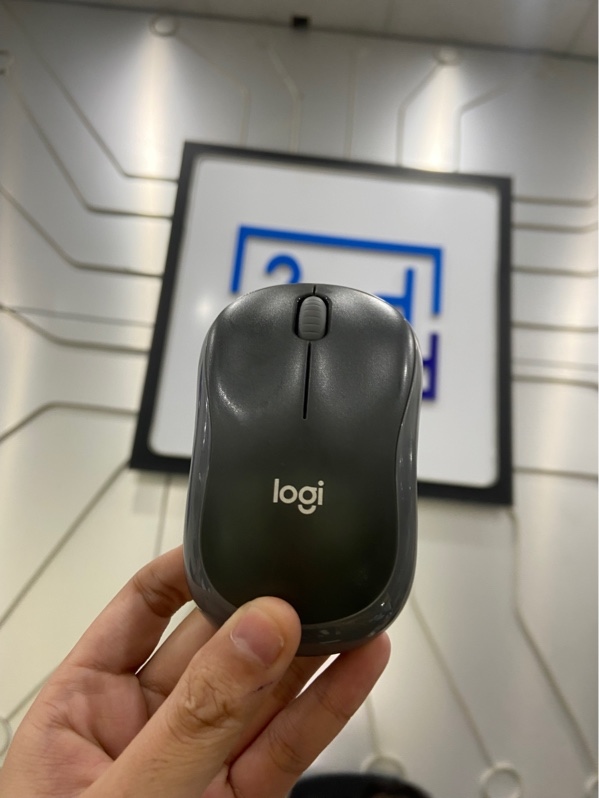 Chuột Logitech M185 - 1 mode : 2.4 - Màu xám - Ngoại hình: 97% - Body