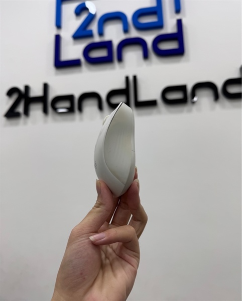 Chuột Logitech M650 - 2 mode : bluetooth , receiver - Màu trắng - Ngoại hình 95% - Ố , bung da cao su , con lăn cứng - Kèm receiver 2