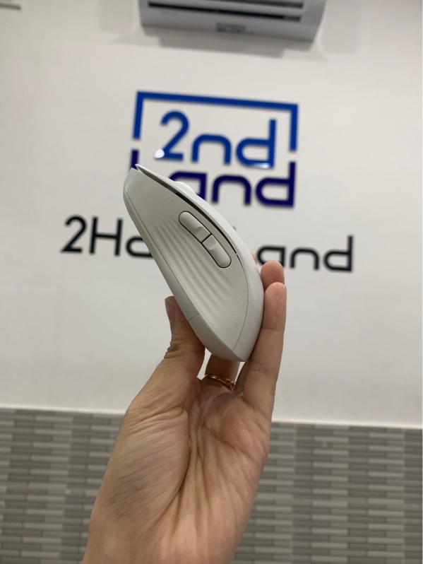 Chuột Logitech m650 - Màu trắng - Ngoại hình: 98% - Body