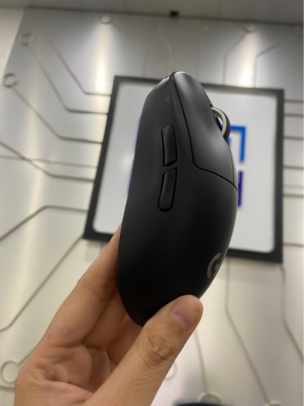 Chuột Logitech Pro X Superlight - 2 mode kết nối (dây, receiver) không có dongle - Màu đen - Ngoại hình: 97% - Kèm receiver