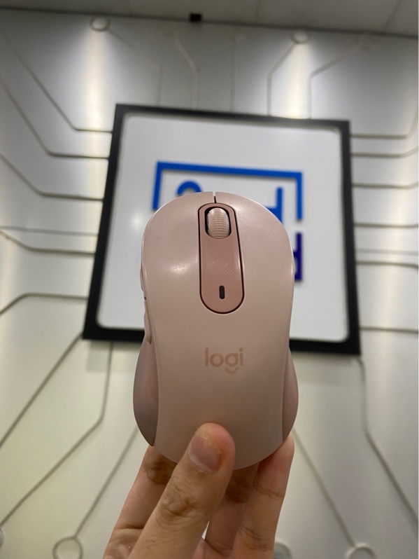 Chuột Logitech SIGNATURE M650 - 2 mode : Bluetooth /2.4 - Màu hồng - Ngoại hình: 97% - Ố đen 2 bên sườn - FullBox