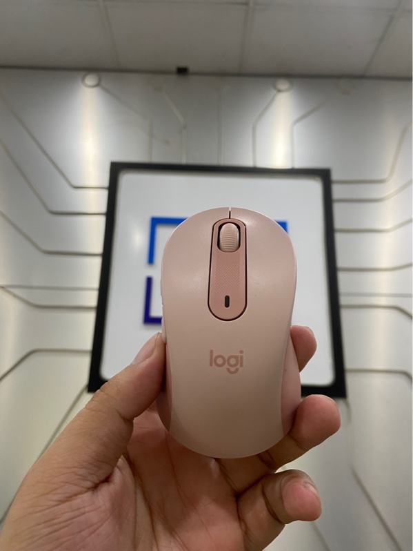 Chuột Logitech Signature M650 - Màu hồng - Ngoại hình: 97.5% - Kèm receiver
