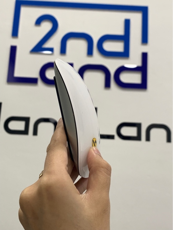 Chuột magic mouse 1 - Màu trắng - Ngoại hình: 97% - Box