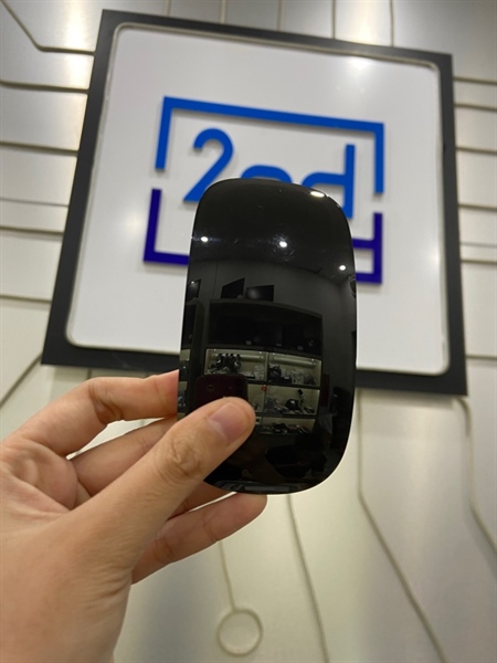 Chuột Magic Mouse 2 Lightning - Màu đen - Ngoại hình: 97% - Kèm Box 1