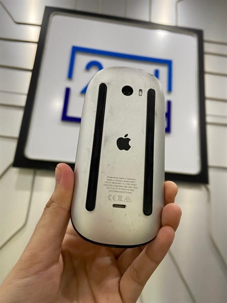 Chuột Magic Mouse 2 Lightning - Màu đen - Ngoại hình: 97% - Kèm Box 5