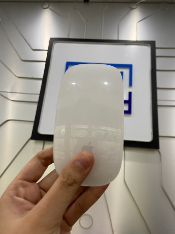 Chuột Magic Mouse 2 Type-C - Màu trắng - Ngoại hình: 97% - Kèm Box + dây