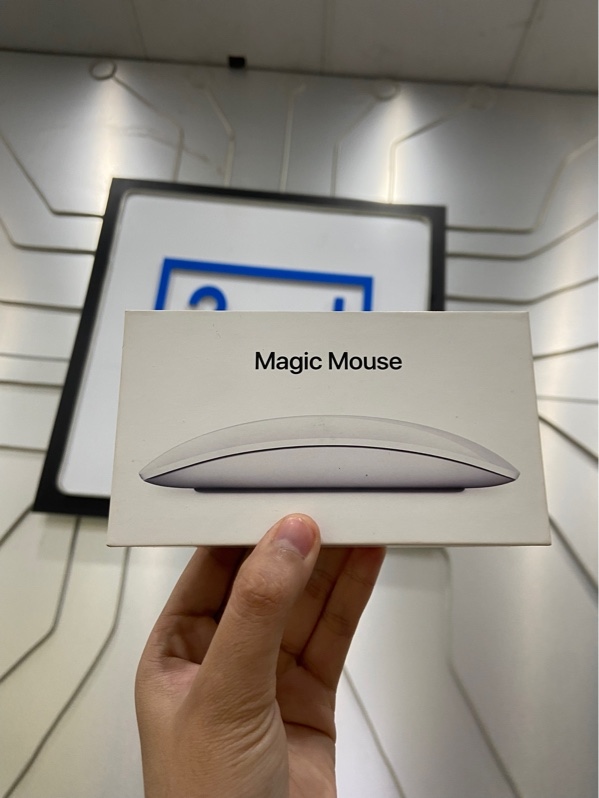 Chuột Magic Mouse 2 - Type C - Màu trắng - Ngoại hình: 97% - Xước mặt, xước lưng - Kèm Box