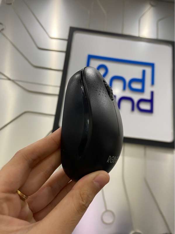 Chuột máy tính không dây Robot M210 - 1 mode kết nối Receiver - Màu đen - Ngoại hình: 97% - Xước nhiều - Body