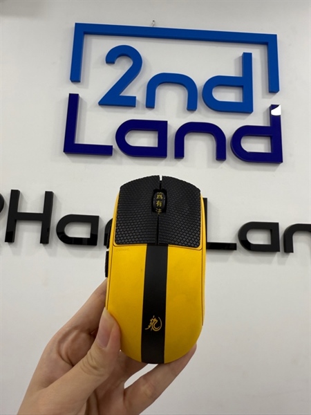Chuột Pulsar x2 mini wireless Bruce Lee edition - Màu vàng - Ngoại hình 98% - Kèm dây , receiver , dongle