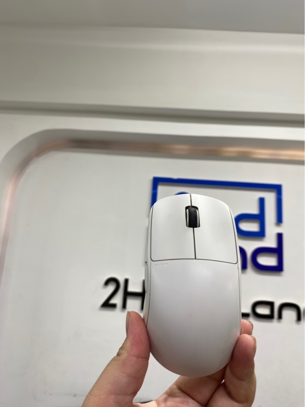 Chuột Pulsar X2 Symmetrical Wireless - Màu trắng - Ngoại hình 97% - Ố vàng nhẹ - Kèm dây, dongle, reciever, box