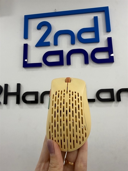 Chuột Pulsar Xlite V2 Retro Edition - Size 2 - Màu vàng - Ngoại hình 98% - Fullbox 1