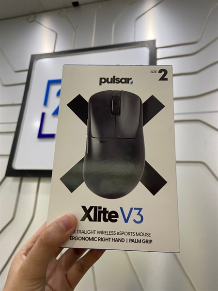 Chuột Pulsar XLite V3 Size 2 - Màu đen - Ngoại hình: 98% - Đã thay feet - FullBox
