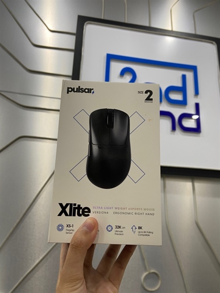 Chuột Pulsar Xlite Version 4 Size 2 - Màu đen - Ngoại hình: 98.5% - FullBox 3